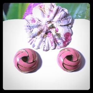 🦋🦋80’s pink button pierced earrings, nice!